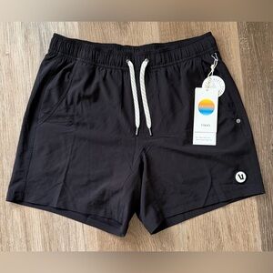 VUORI Men’s  Kore Short 5” Black Sz Small V367 Athletic NWT